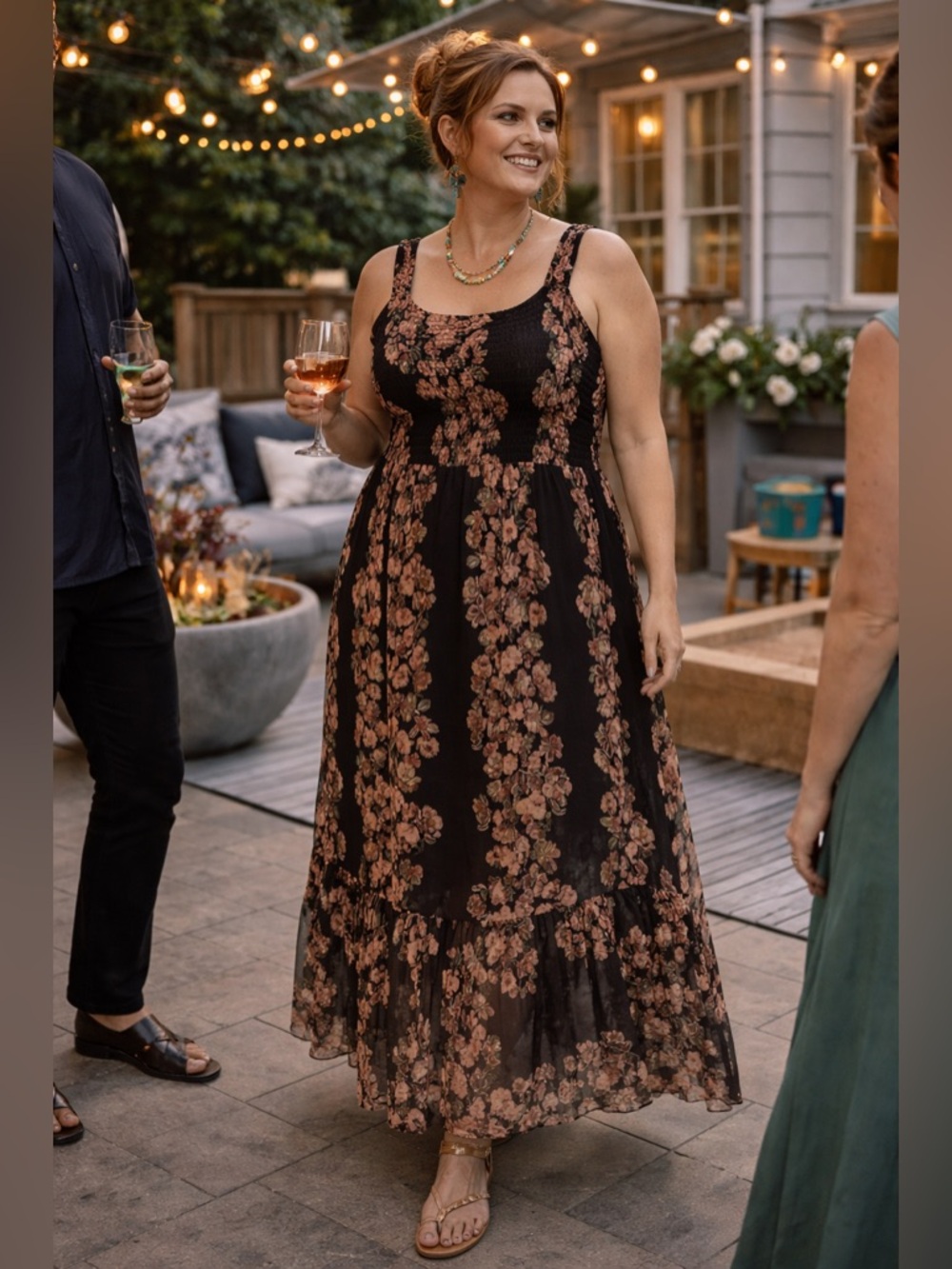 Super flattering maxi dress with ruched bodice and stylish dark floral pattern.